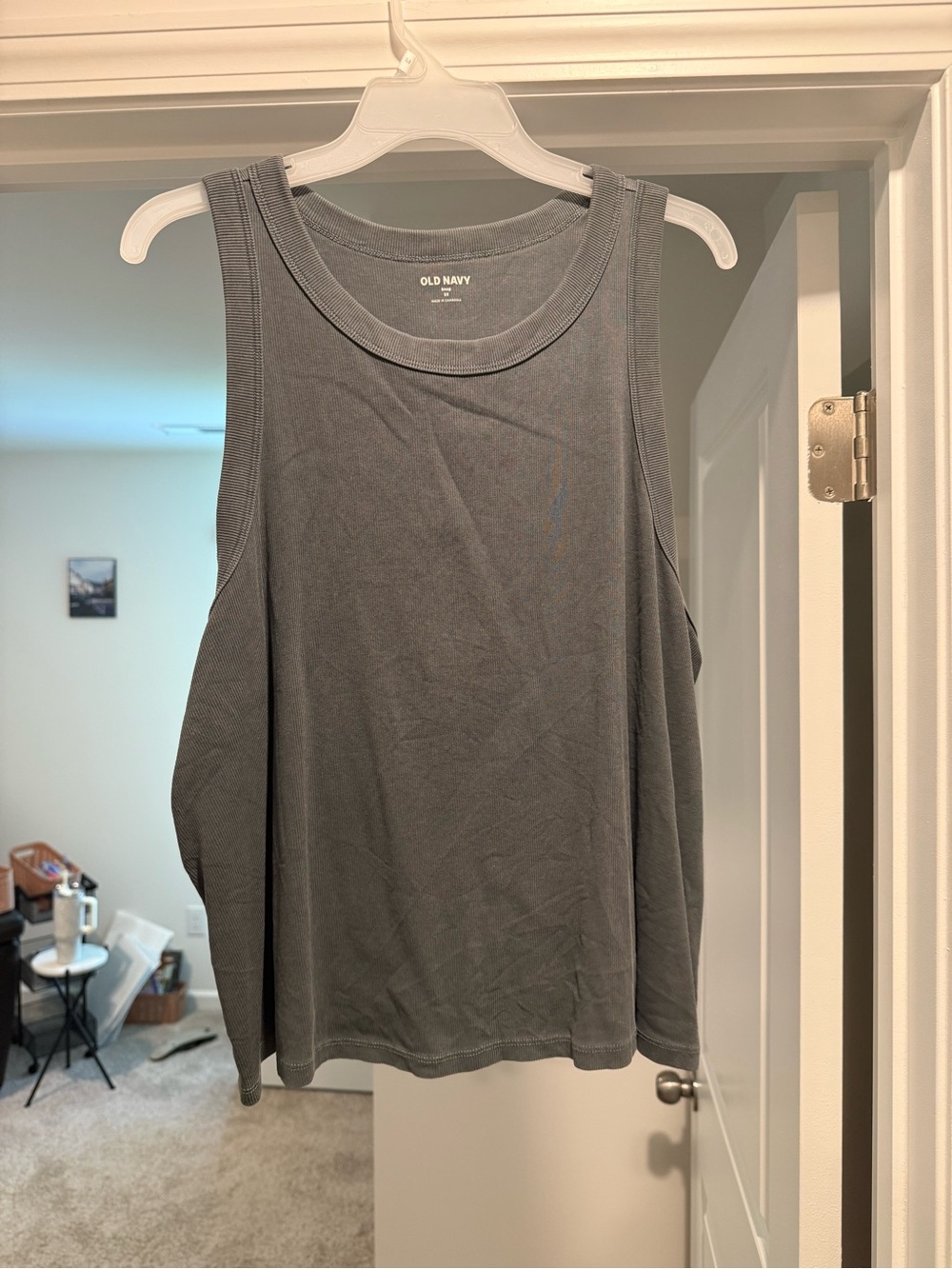 Old Navy Women's Charcoal Gray Sleeveless Tank Top